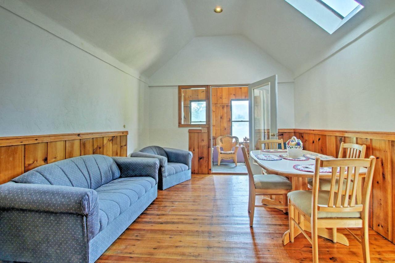 Hébergement de vacances Lakefront Retreat With Shared Dock And Beach! *