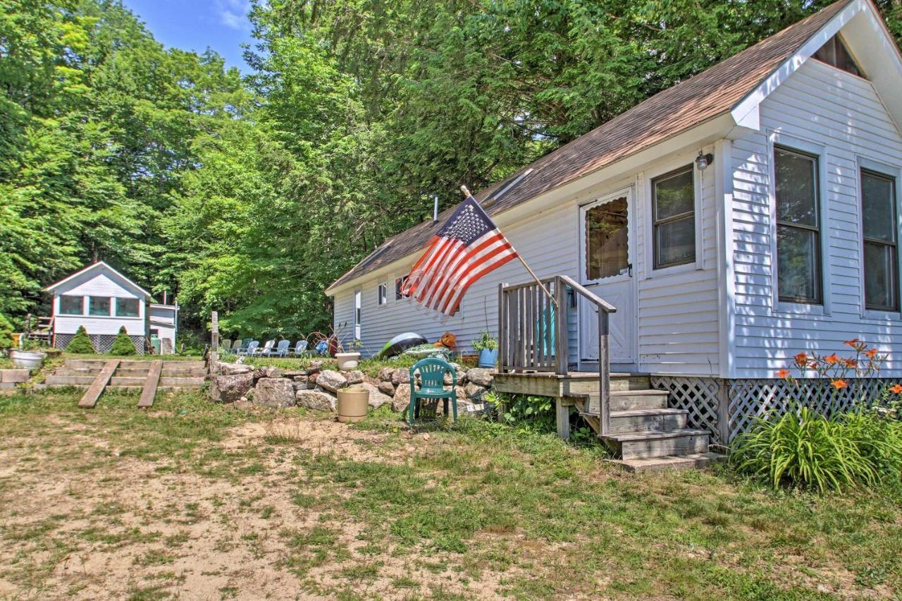 Lakefront Retreat With Shared Dock And Beach! Rumney