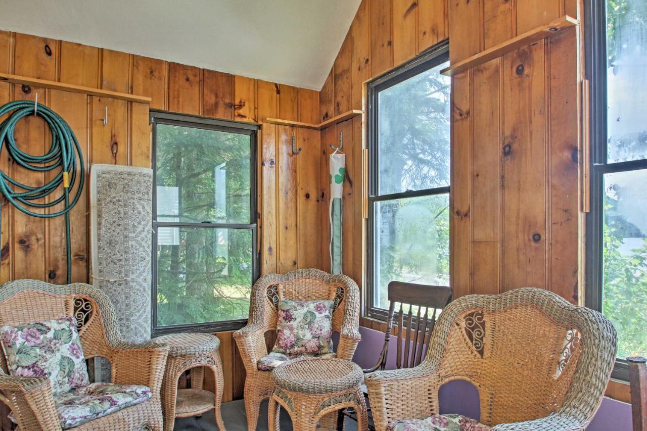 Lakefront Retreat With Shared Dock And Beach! * Rumney